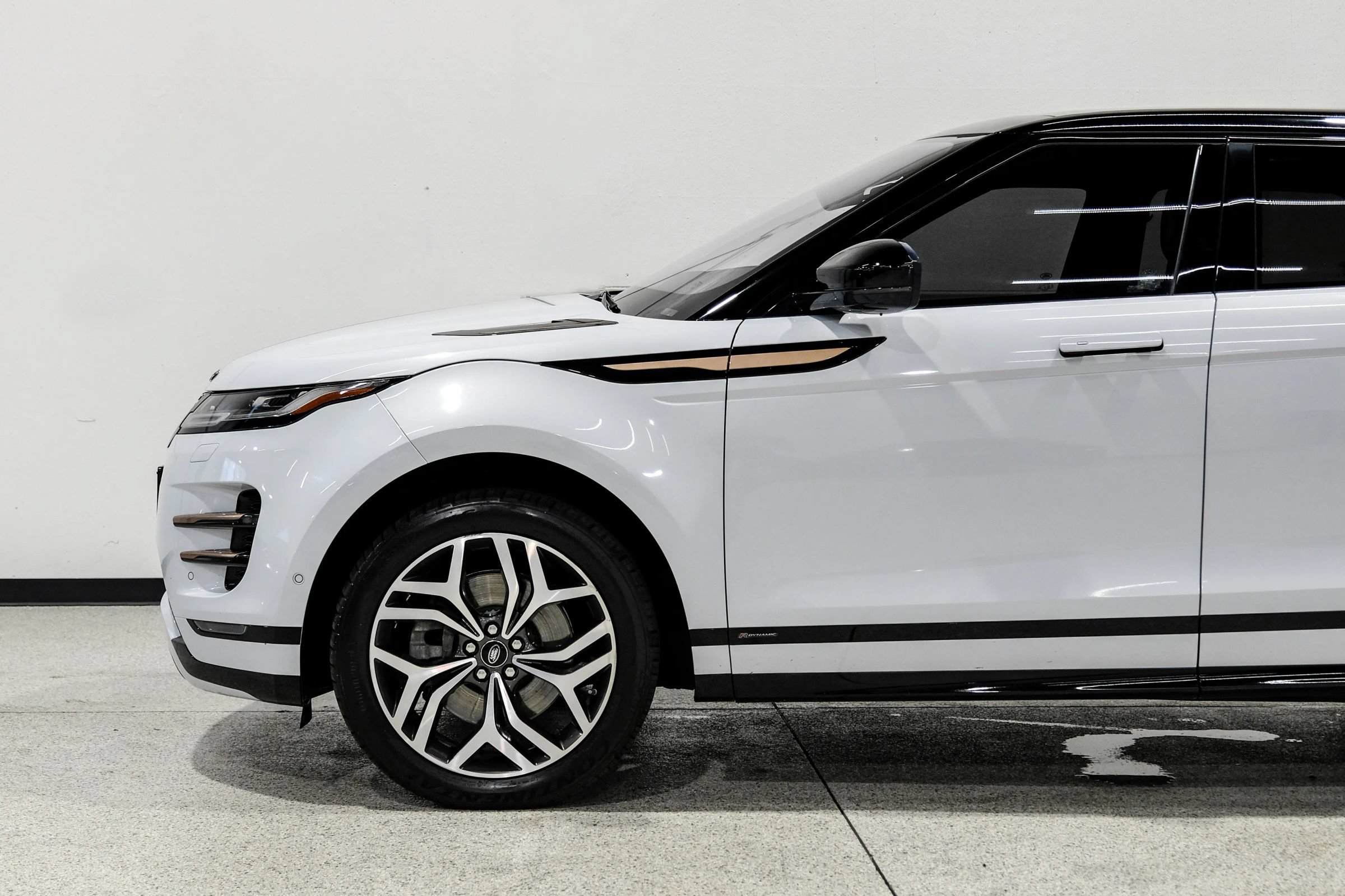 Used 2020 Land Rover Range Rover Evoque First Edition AWD/4WD image 8