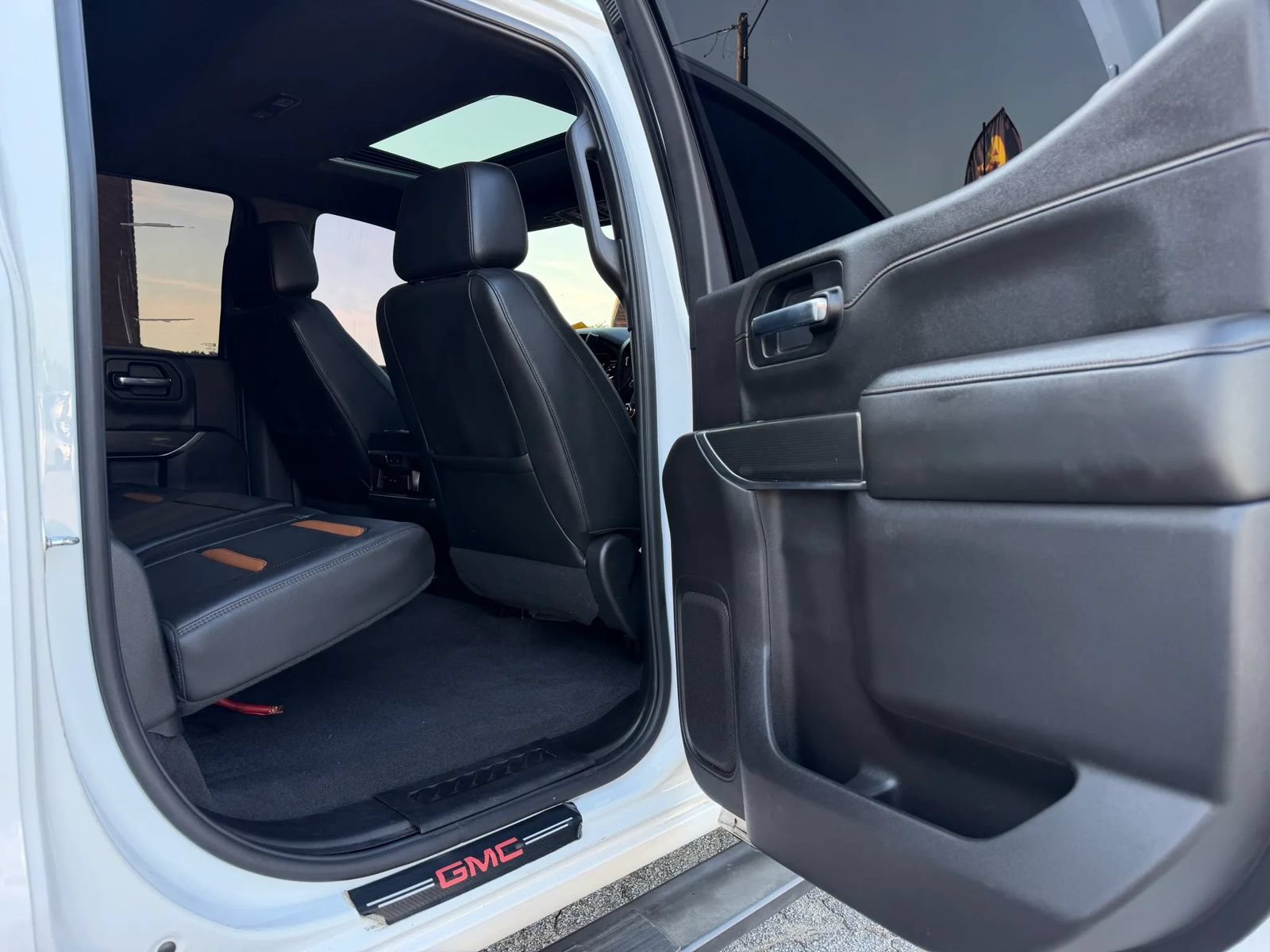 Used 2020 GMC Sierra 1500 AT4 w/ AT4 Premium Package AWD/4WD image 30