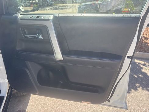 Used 2021 Toyota 4Runner SR5 AWD/4WD image 22