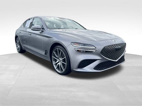 Used 2023 Genesis G70 2.0T image 1