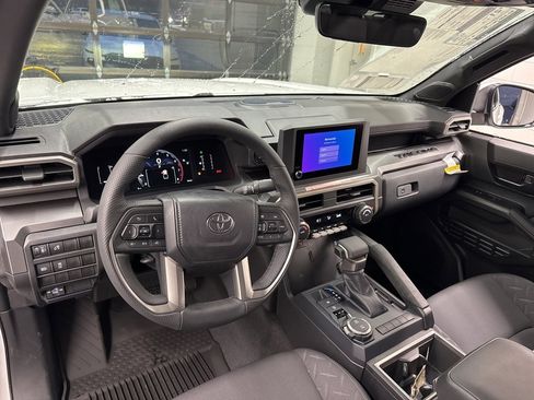 New 2025 Toyota Tacoma SR5 image 15