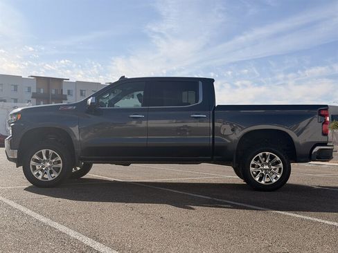 Used 2021 Chevrolet Silverado 1500 LTZ AWD/4WD image 4