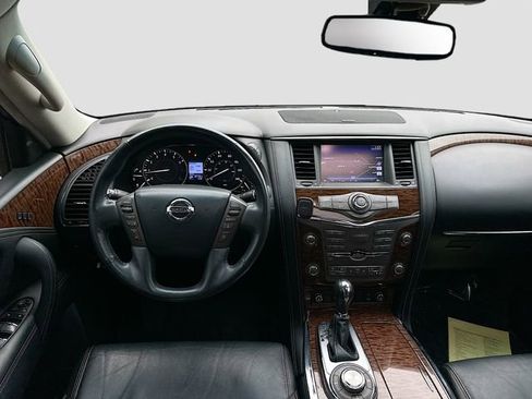 Used 2017 Nissan Armada Platinum w/ Interior Lighting Package image 25