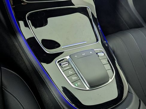 Used 2023 Mercedes-Benz E 350 4MATIC Sedan image 26