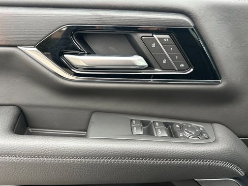 New 2026 GMC Yukon XL Denali w/ Sun & Power Step Package image 11