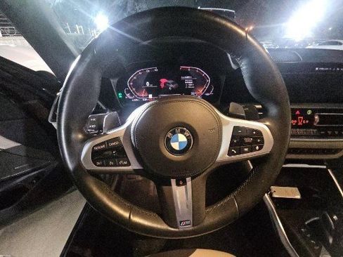 Used 2019 BMW 330i Sedan w/ M Sport Package image 5