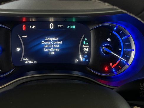 Used 2022 Chrysler Pacifica Touring-L w/ S Appearance Package image 10