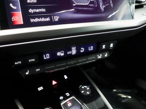 Used 2023 Audi Q4 e-tron Premium w/ Convenience Package RWD image 19