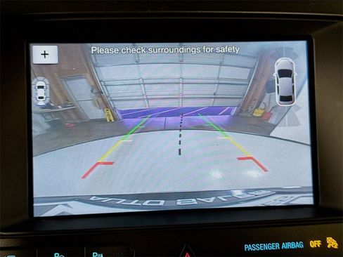 Used 2017 Ford Explorer Platinum image 31