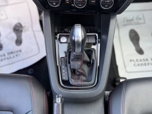 Used 2017 Volkswagen Jetta GLI image 17