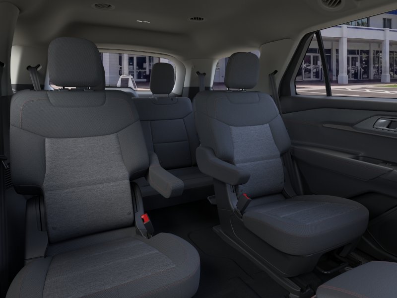 New 2026 Ford Explorer Active RWD image 11
