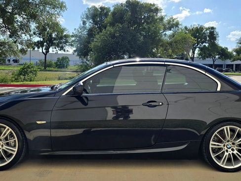 Used 2013 BMW 335i Convertible RWD image 11
