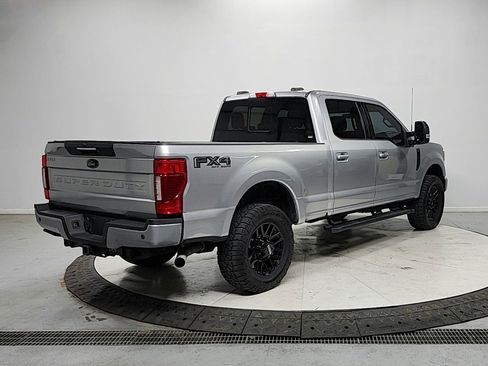 Used 2022 Ford F250 Lariat w/ Black Appearance Package image 7