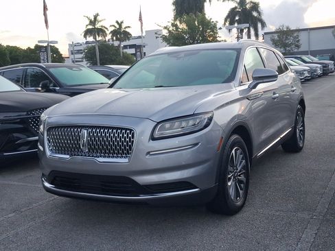 Certified 2023 Lincoln Nautilus FWD w/ Premium Package image 2