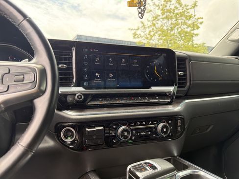 Used 2023 Chevrolet Silverado 1500 LTZ w/ LTZ Convenience Package II AWD/4WD image 21