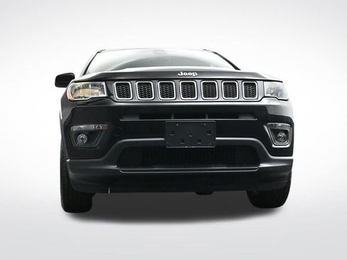 Used 2018 Jeep Compass Latitude w/ Cold Weather Group image 36