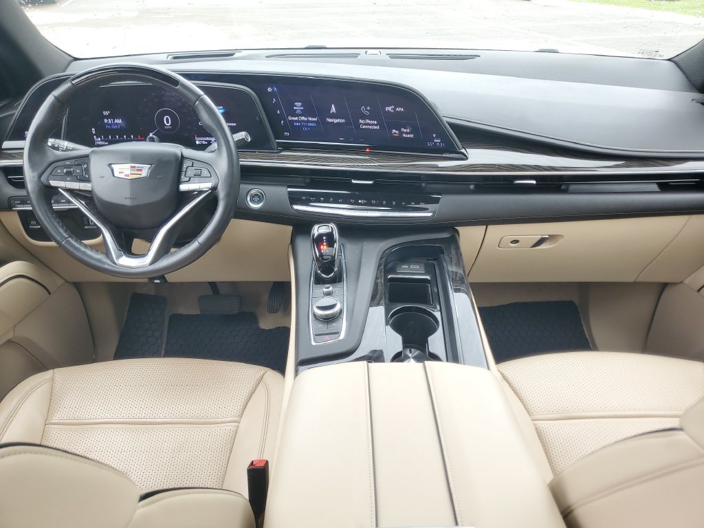 Used 2024 Cadillac Escalade Premium Luxury AWD/4WD image 30