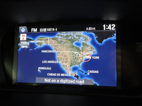 Used 2015 Acura TLX w/ Technology Package FWD image 4