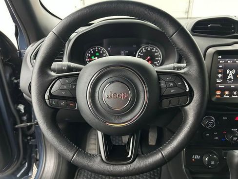 Used 2022 Jeep Renegade Altitude w/ Convenience Group image 19