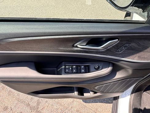 New 2026 Jeep Grand Cherokee L Limited AWD/4WD image 9