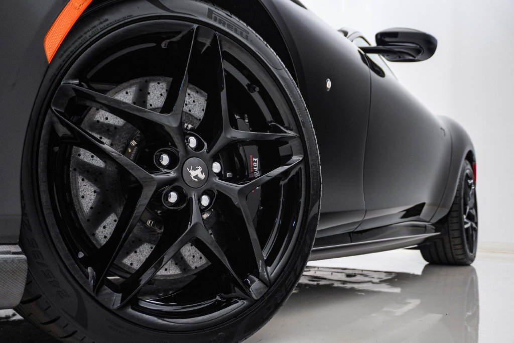 Used 2024 Ferrari Roma RWD image 5