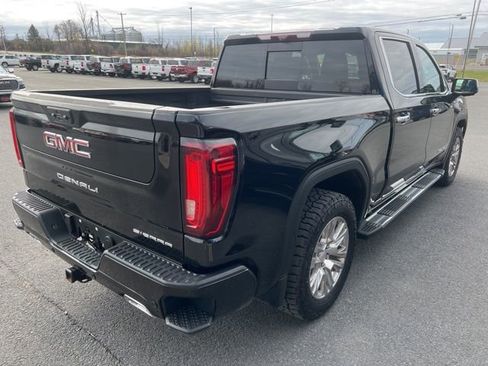 Certified 2023 GMC Sierra 1500 Denali w/ Technology Package AWD/4WD image 3