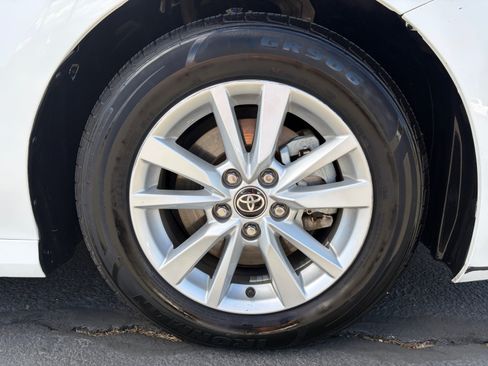 Used 2025 Toyota Camry LE FWD image 29