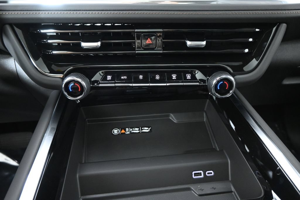 New 2026 Chevrolet Tahoe High Country AWD/4WD image 30