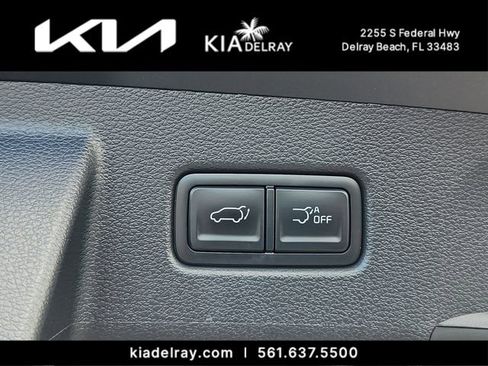 Used 2024 Kia Telluride EX w/ EX Captain's Chair Package FWD image 9