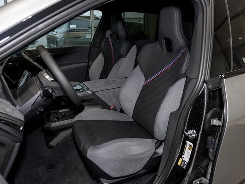 Used 2026 BMW iX xDrive60 w/ M Sport Package image 33