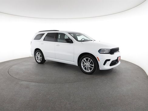 Used 2024 Dodge Durango GT image 2