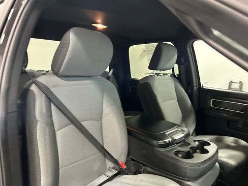 Used 2024 RAM 2500 Big Horn image 33