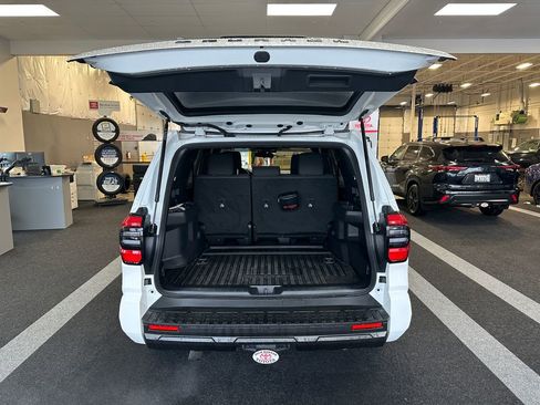 Certified 2025 Toyota 4Runner SR5 image 12