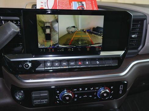 New 2026 GMC Sierra 3500 SLT w/ SLT Premium Package image 14