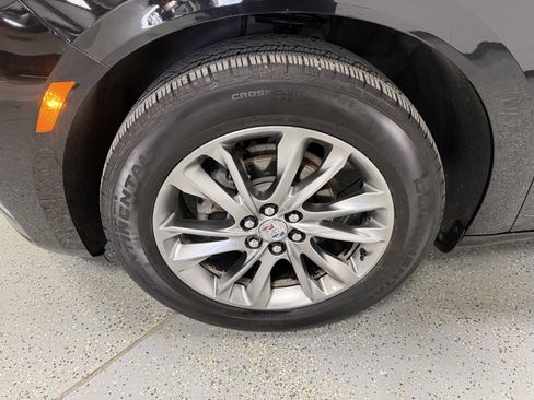 Used 2024 Buick Enclave Avenir w/ Avenir Technology Package image 30