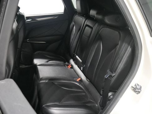 Used 2018 Lincoln MKC Premiere image 11