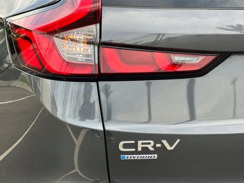 Certified 2025 Honda CR-V Sport-L image 30
