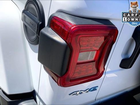 Used 2024 Jeep Wrangler Unlimited Sahara AWD/4WD image 28