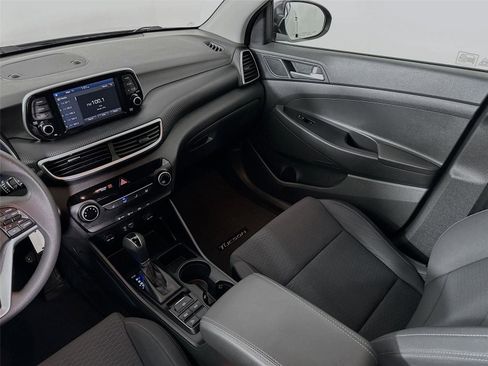 Used 2020 Hyundai Tucson SE image 23