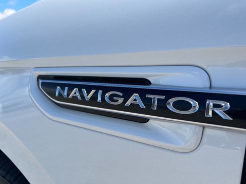 Used 2020 Lincoln Navigator Black Label w/ Cargo Convenience Package AWD/4WD image 24