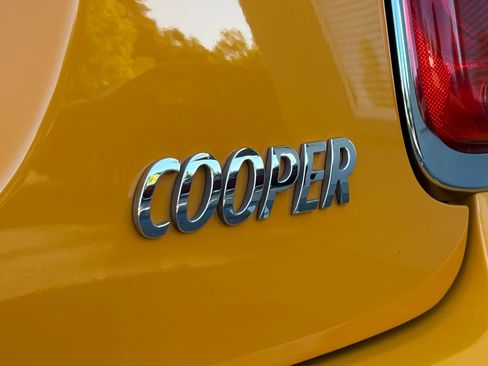 Used 2017 MINI Cooper 2-Door Hardtop FWD image 25