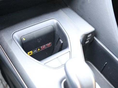 Used 2023 Toyota Crown XLE image 27