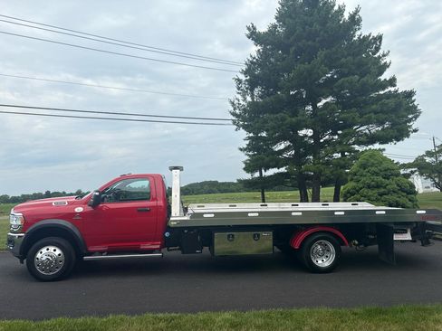 Used 2024 RAM 5500 Tradesman AWD/4WD image 2