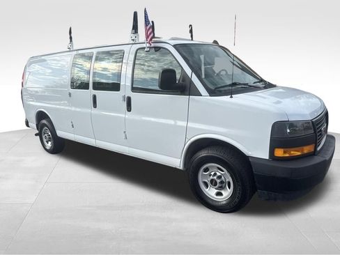 Used 2021 GMC Savana 2500 Extended w/ Driver Convenience Package image 8
