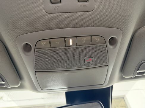 Used 2019 Nissan Murano Platinum image 17