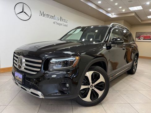 Certified 2025 Mercedes-Benz GLB 250 image 1