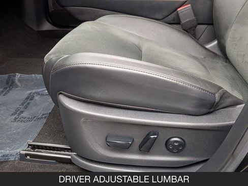 Used 2025 Nissan Ariya AWD image 16