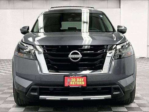 New 2025 Nissan Pathfinder Platinum w/ Cargo Package image 16