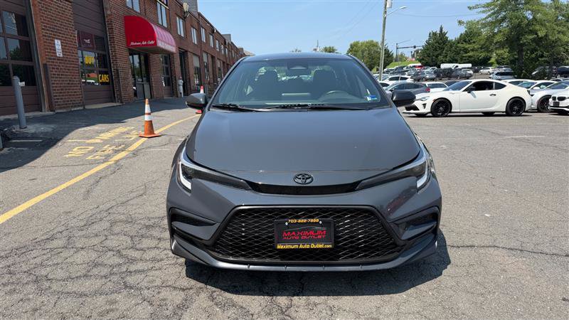 Used 2023 Toyota Corolla SE FWD image 2