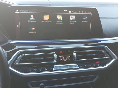 Used 2019 BMW X5 xDrive50i w/ M Sport Package image 21